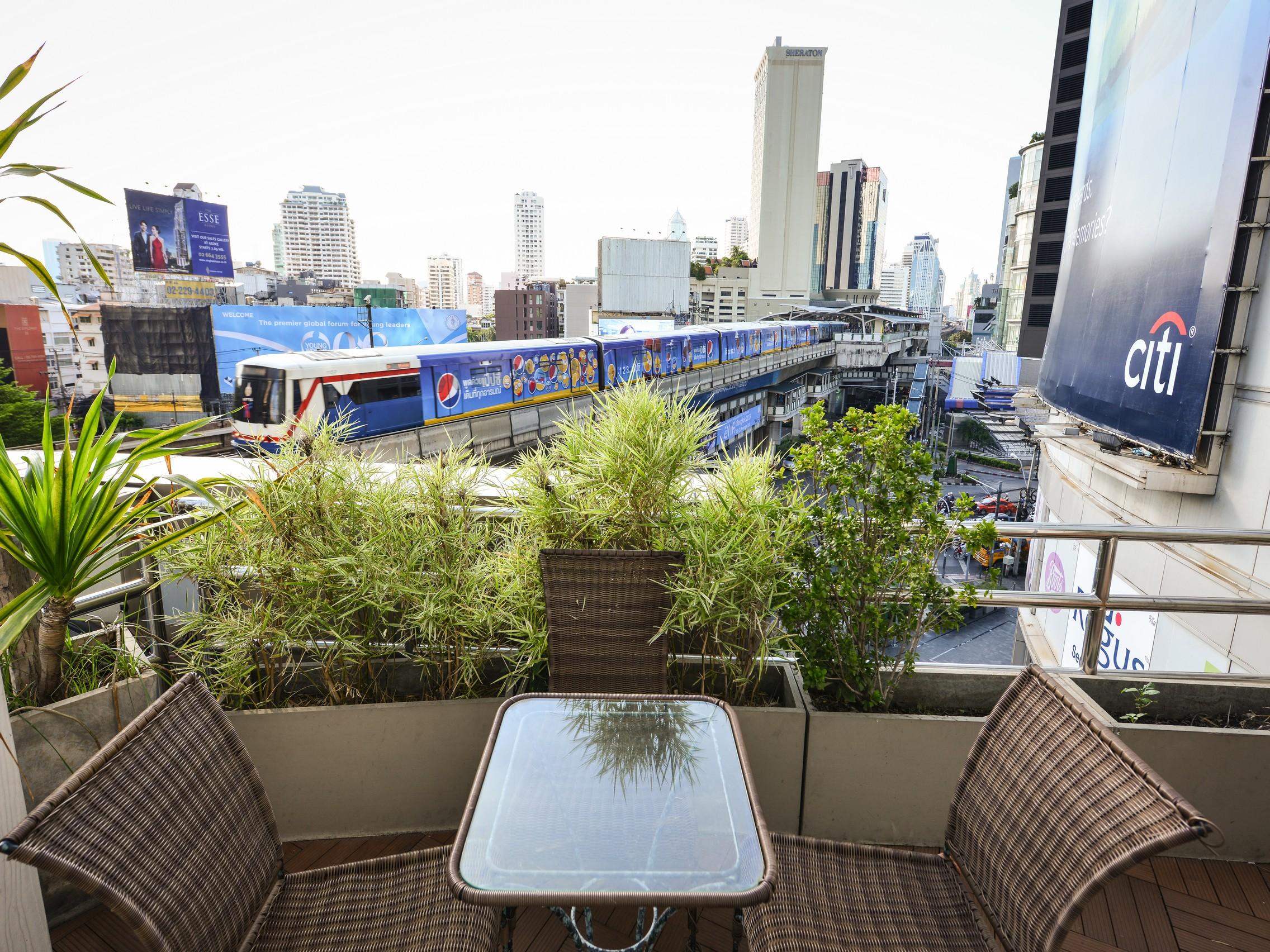 Sukhumvit Suites Hotel Bangkok Luaran gambar